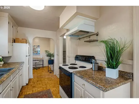 2293 Agate Street Eugene OR 97403
