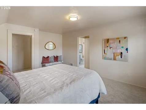 2293 Agate Street Eugene OR 97403