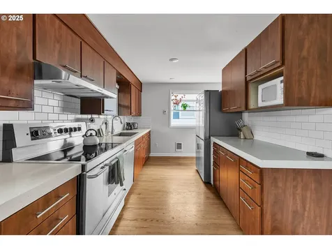 109 NW 40th Street Vancouver WA 98660