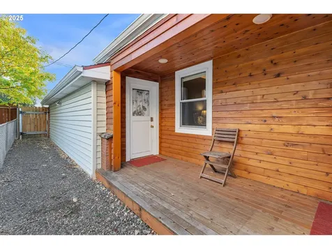 109 NW 40th Street Vancouver WA 98660