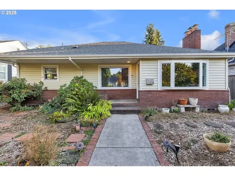 109 NW 40th Street Vancouver WA 98660