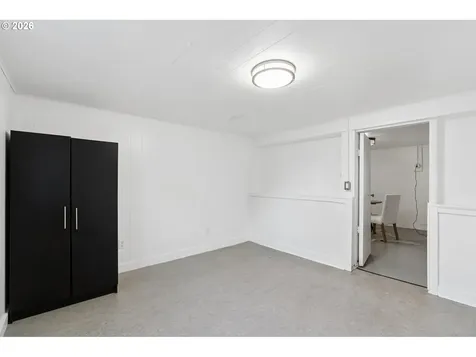 1215 NE 81st Avenue Portland OR 97213