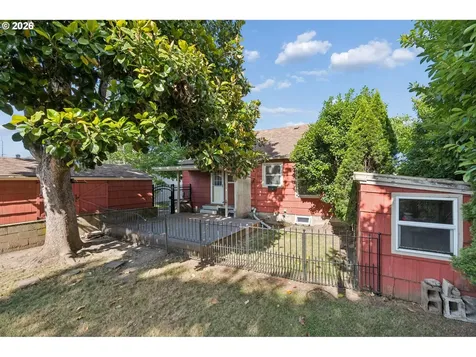 1215 NE 81st Avenue Portland OR 97213