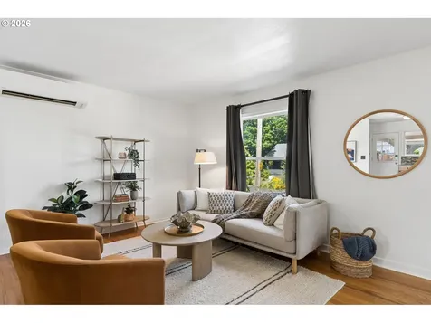 1215 NE 81st Avenue Portland OR 97213