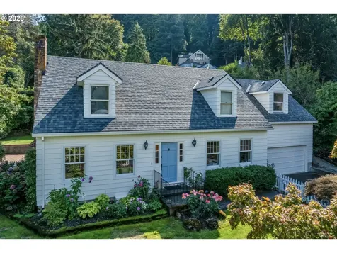 1606 S Carey Lane Portland OR 97219