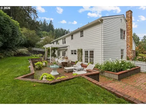 1606 S Carey Lane Portland OR 97219
