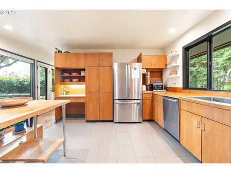 1555 SW Miller Court Gresham OR 97080