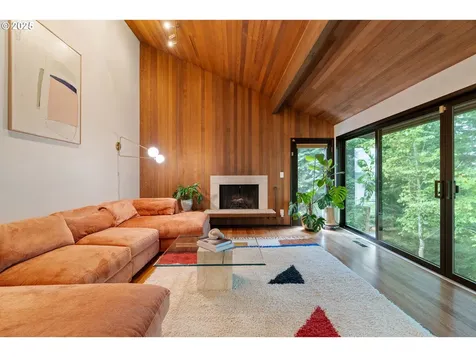 1555 SW Miller Court Gresham OR 97080