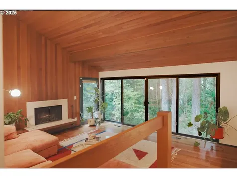 1555 SW Miller Court Gresham OR 97080
