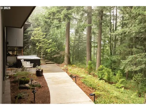 1555 SW Miller Court Gresham OR 97080