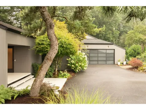 1555 SW Miller Court Gresham OR 97080