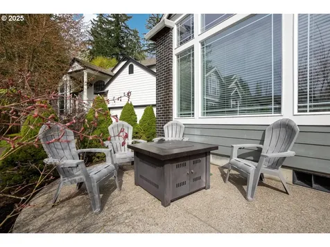 16465 SW Black Bird Street Beaverton OR 97007