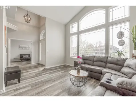 16465 SW Black Bird Street Beaverton OR 97007