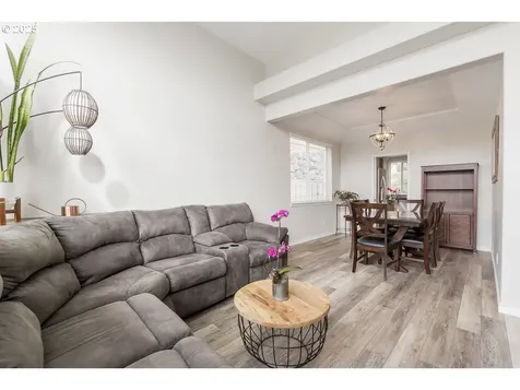 16465 SW Black Bird Street Beaverton OR 97007