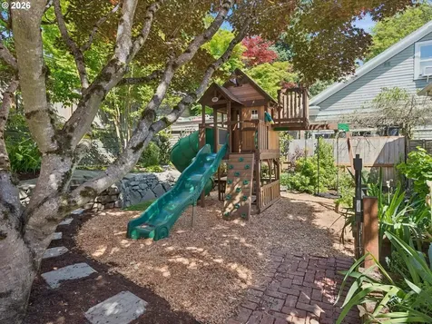 3315 SE Ankeny Street Portland OR 97214