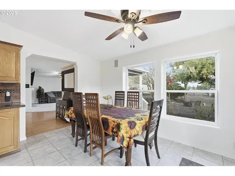 18530 S Fischers Mill Road Oregon City OR 97045