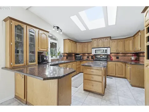 18530 S Fischers Mill Road Oregon City OR 97045