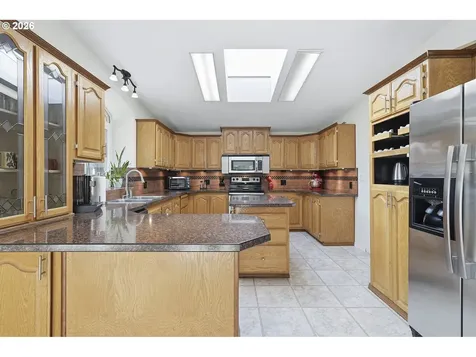 18530 S Fischers Mill Road Oregon City OR 97045