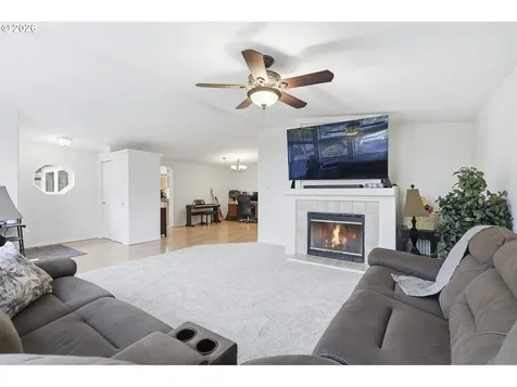 18530 S Fischers Mill Road Oregon City OR 97045