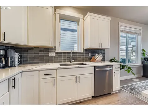 1106 SW Dottie Court Troutdale OR 97060