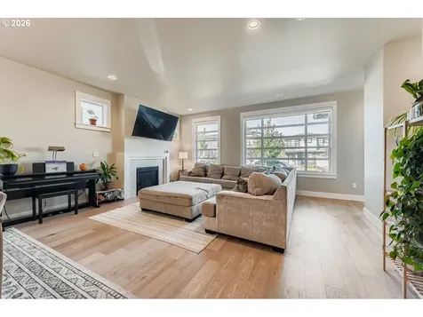 1106 SW Dottie Court Troutdale OR 97060