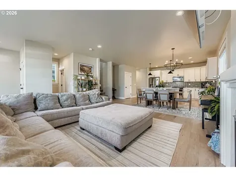 1106 SW Dottie Court Troutdale OR 97060
