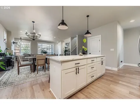 1106 SW Dottie Court Troutdale OR 97060