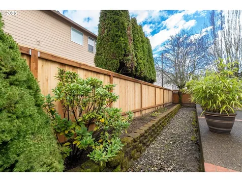 807 NW Brookhill Street Hillsboro OR 97124