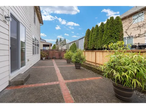 807 NW Brookhill Street Hillsboro OR 97124