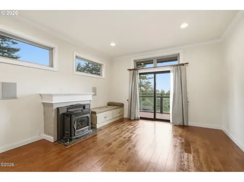 5015 Grand Avenue Oceanside OR 97134