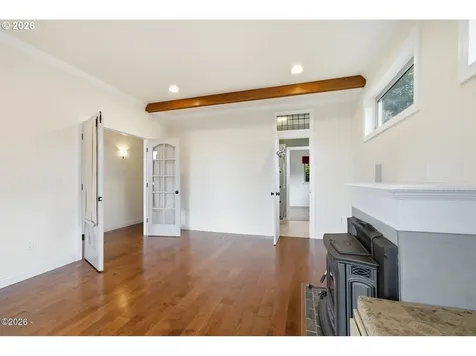 5015 Grand Avenue Oceanside OR 97134
