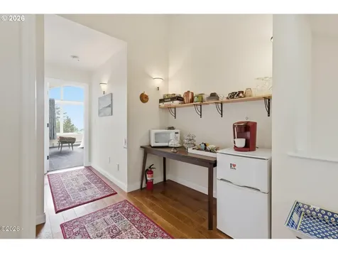 5015 Grand Avenue Oceanside OR 97134