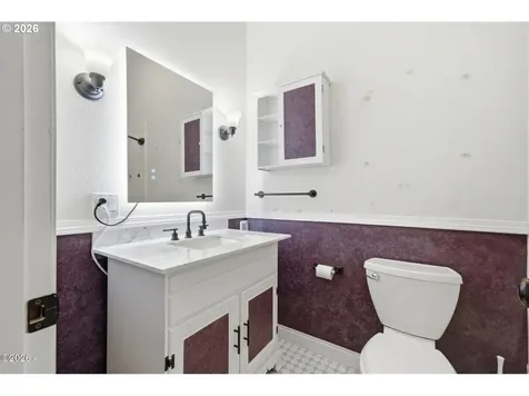 5015 Grand Avenue Oceanside OR 97134