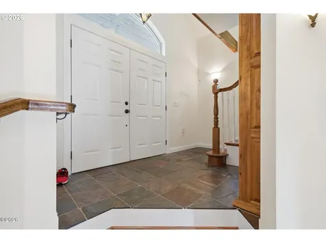 5015 Grand Avenue Oceanside OR 97134