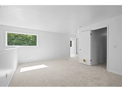 9855 SW 25th Avenue Portland OR 97219