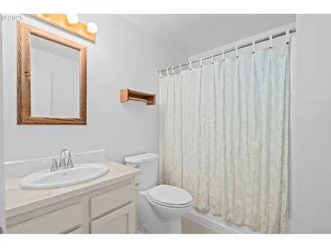 9855 SW 25th Avenue Portland OR 97219