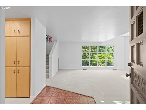 9855 SW 25th Avenue Portland OR 97219
