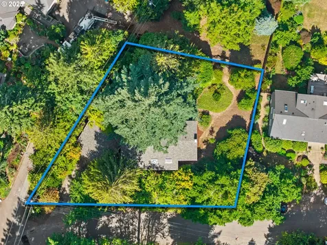 9855 SW 25th Avenue Portland OR 97219
