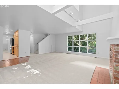 9855 SW 25th Avenue Portland OR 97219