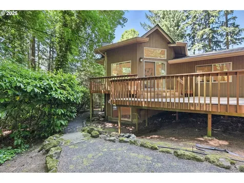 12028 SW Lesser Road Portland OR 97219