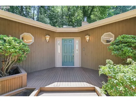 12028 SW Lesser Road Portland OR 97219