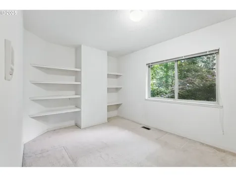 12028 SW Lesser Road Portland OR 97219