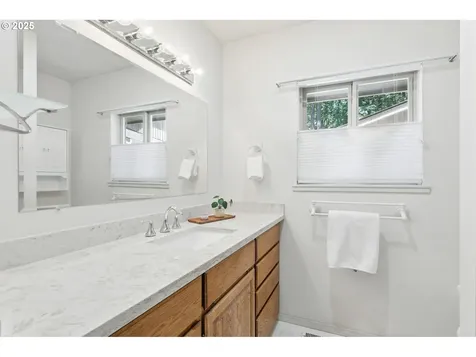 12028 SW Lesser Road Portland OR 97219