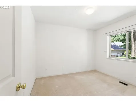 12028 SW Lesser Road Portland OR 97219