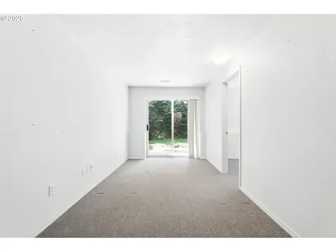 12028 SW Lesser Road Portland OR 97219