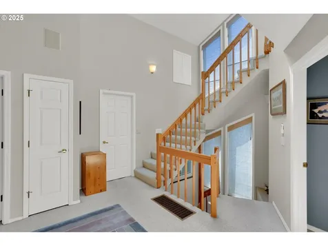 7720 S Macadam Avenue Portland OR 97219