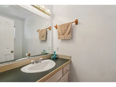 272 Bond Road Castle Rock WA 98611