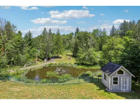 272 Bond Road Castle Rock WA 98611
