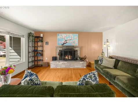 2126 SE 45th Avenue Hillsboro OR 97123
