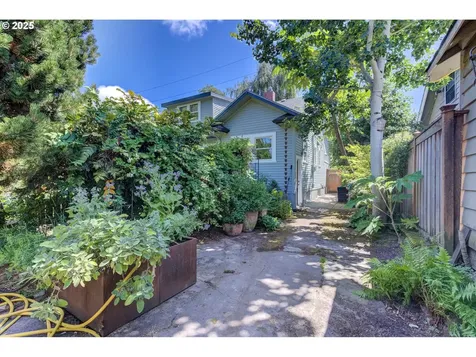 2615 NE 42nd Avenue Portland OR 97213